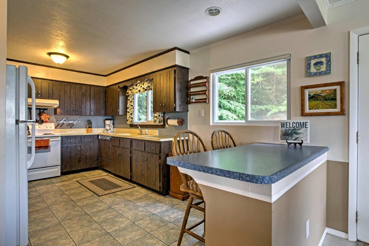 Secluded Mountain Home With Stunning Views And Deck! Bryson City Esterno foto